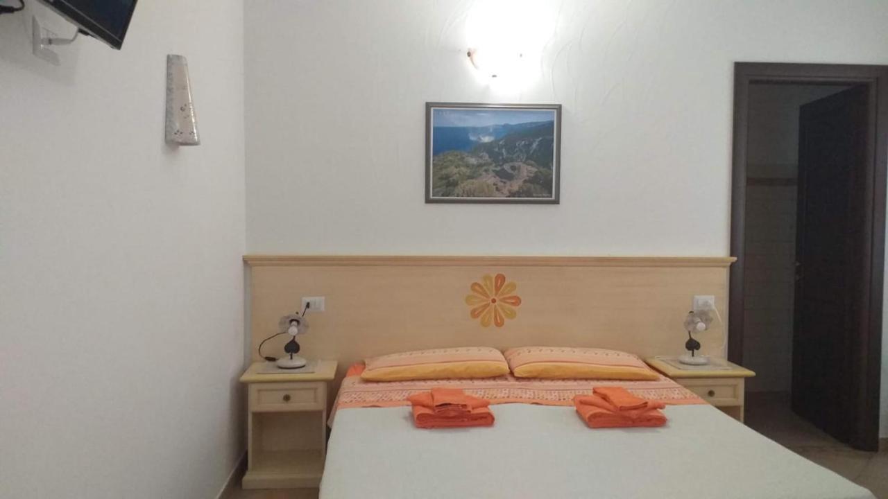 Vistamare Villa Орозеи Екстериор снимка