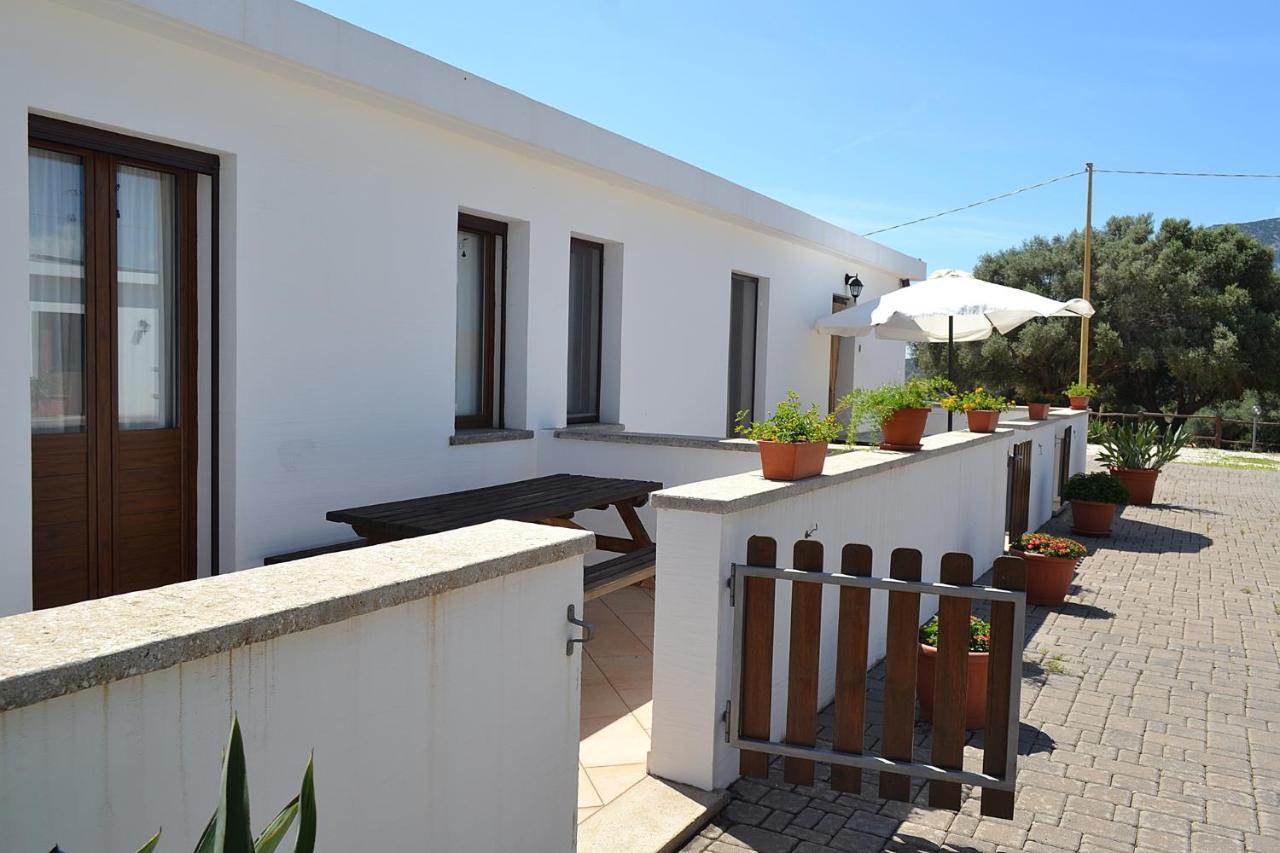 Vistamare Villa Орозеи Екстериор снимка